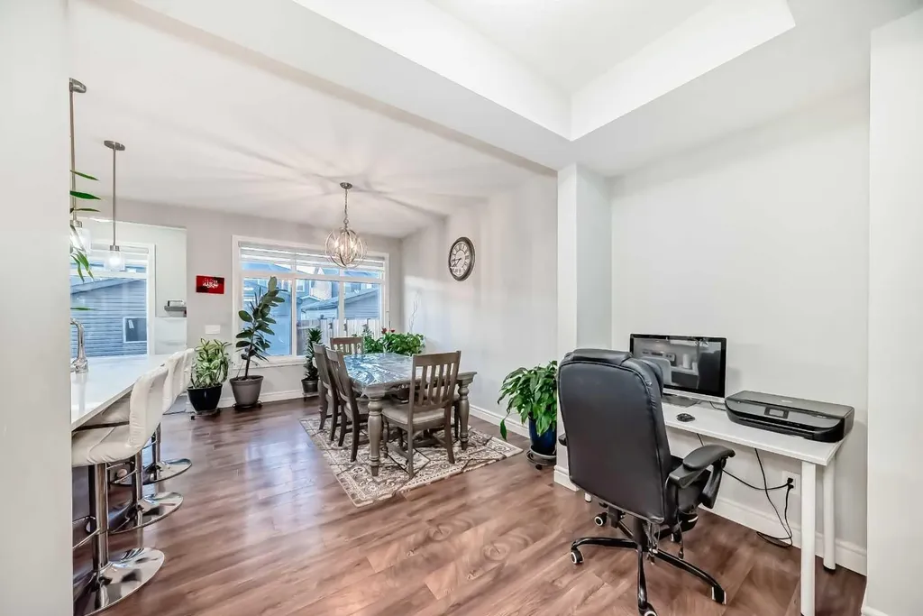 10097 46 Street NE Calgary AB T3J 0Y5