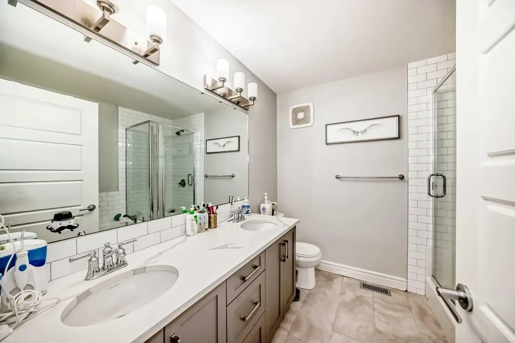 10097 46 Street NE Calgary AB T3J 0Y5