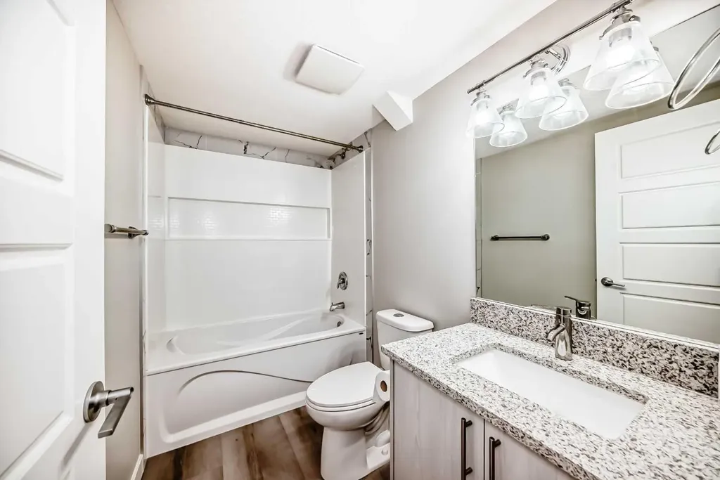 10097 46 Street NE Calgary AB T3J 0Y5