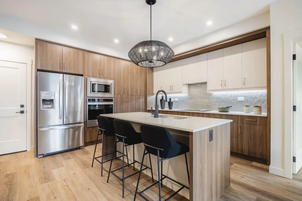 60 Cascade Ridge Canmore AB T1W 0K6
