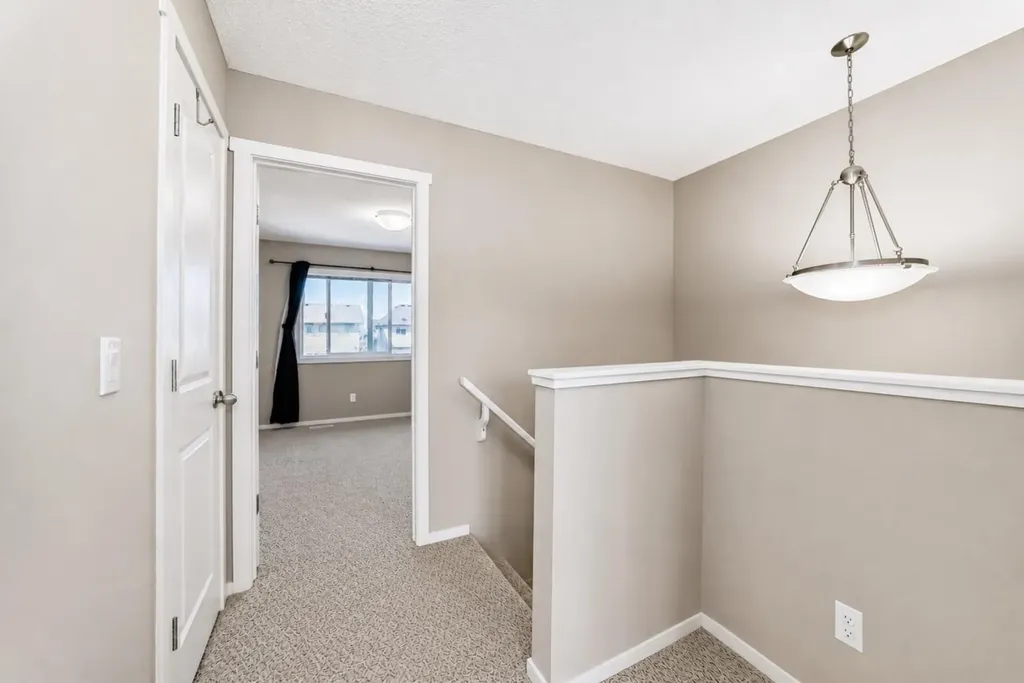 120 Evansridge Court NW Calgary AB T3P 0N2