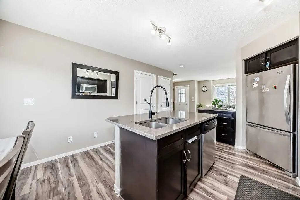 120 Evansridge Court NW Calgary AB T3P 0N2