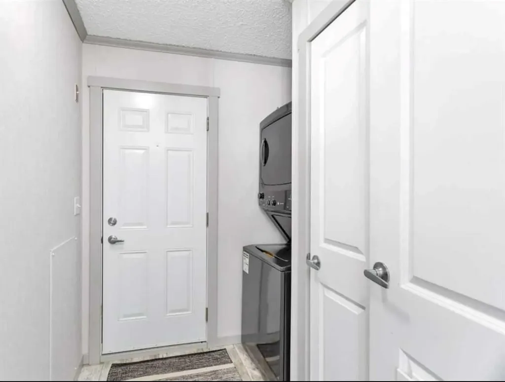 41310 Range Road 282 Rural Lacombe County AB T4L 2N3