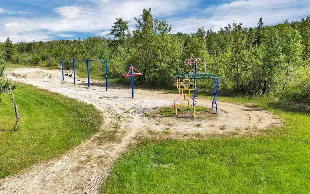 41310 Range Road 282 Rural Lacombe County AB T4L 2N3