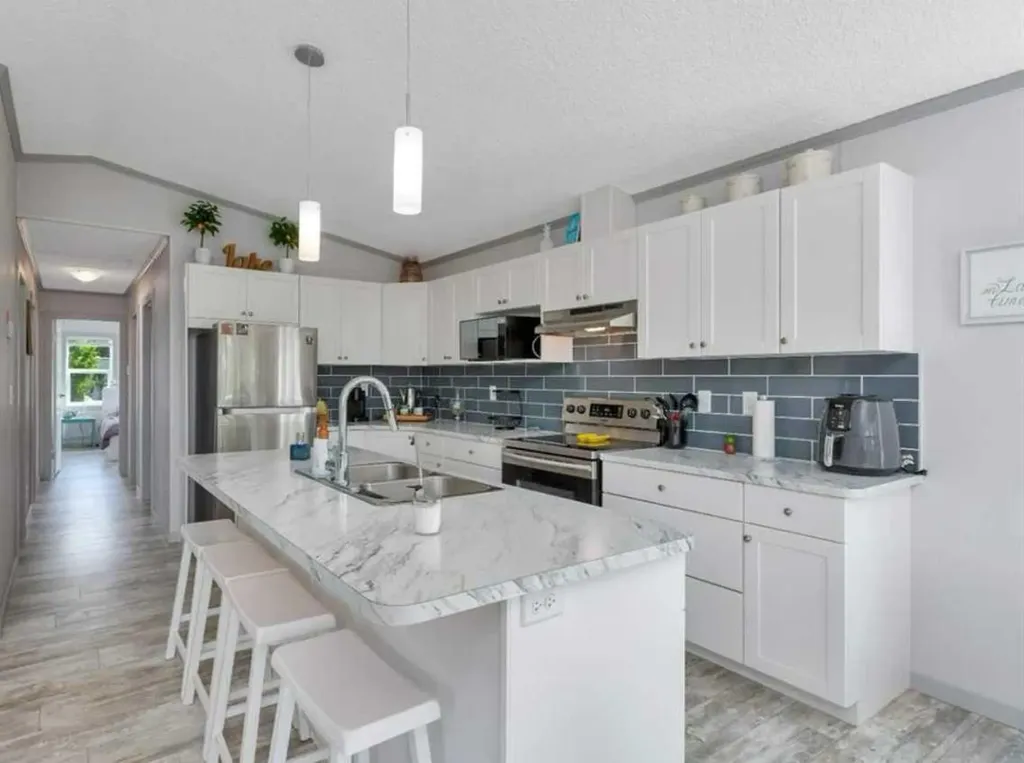 41310 Range Road 282 Rural Lacombe County AB T4L 2N3