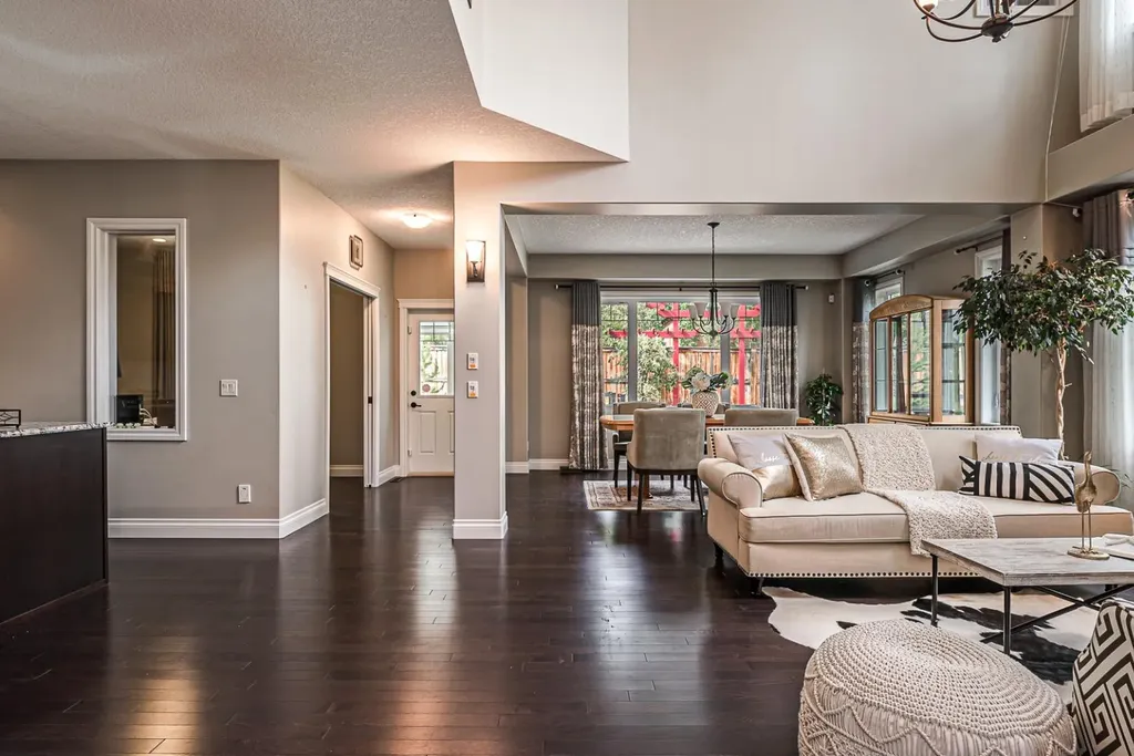 180 Ascot Drive SW Calgary AB T3H 0V2