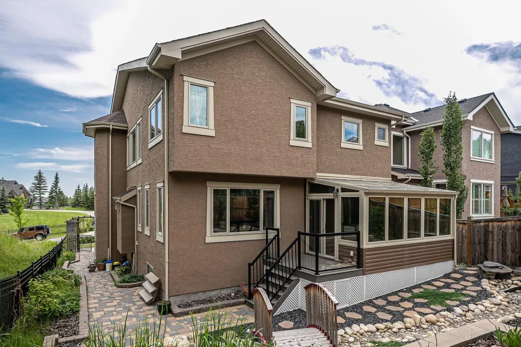 180 Ascot Drive SW Calgary AB T3H 0V2