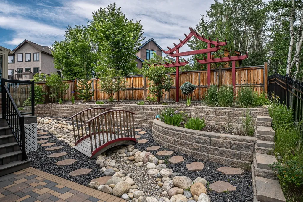 180 Ascot Drive SW Calgary AB T3H 0V2