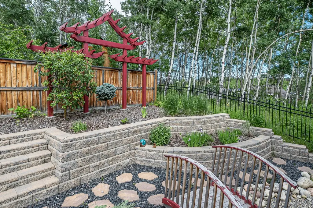 180 Ascot Drive SW Calgary AB T3H 0V2