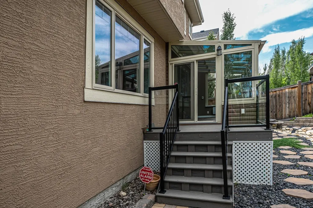 180 Ascot Drive SW Calgary AB T3H 0V2