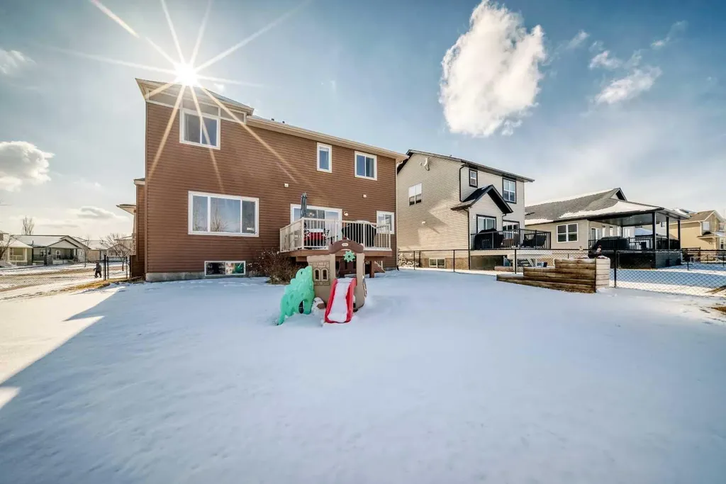 2002 High Country Rise NW High River AB T1V 0C9