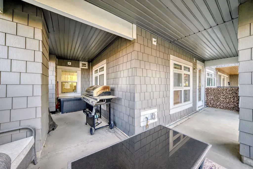 25 Auburn Meadows Avenue SE Calgary AB T3M 2L3