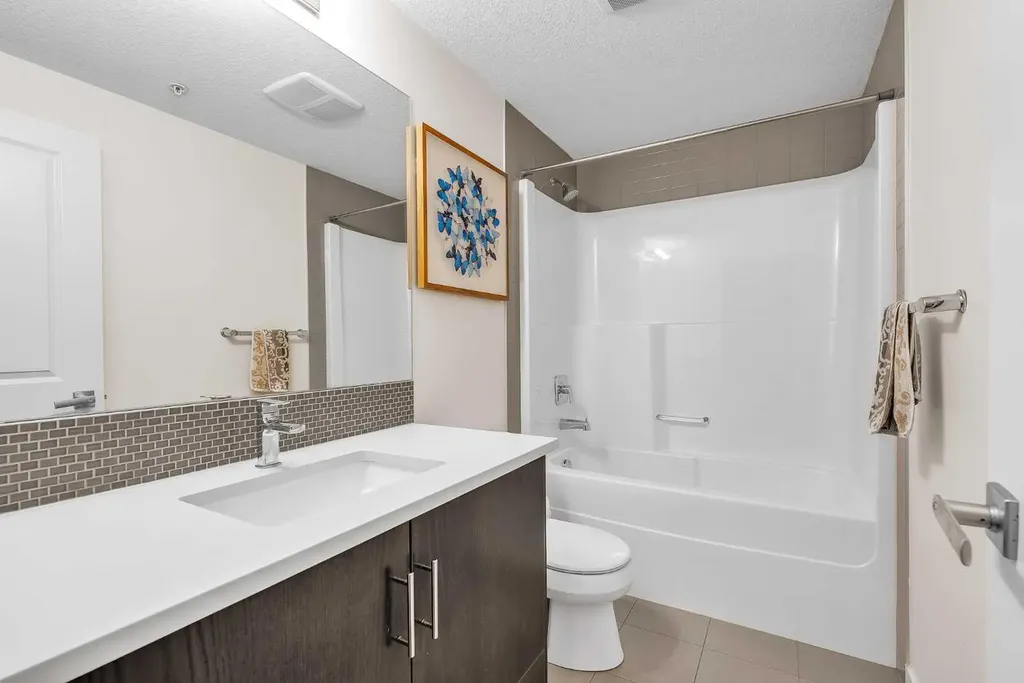 25 Auburn Meadows Avenue SE Calgary AB T3M 2L3
