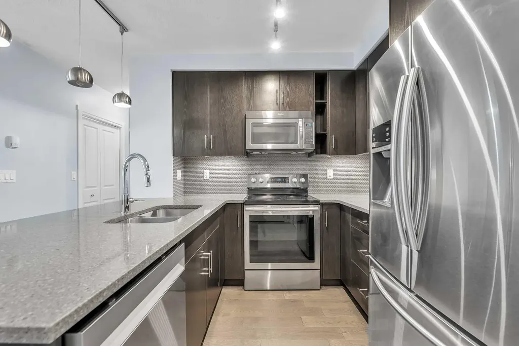 25 Auburn Meadows Avenue SE Calgary AB T3M 2L3