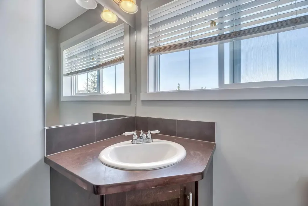 238 Ranch Ridge Meadow Strathmore AB T1P 0A9