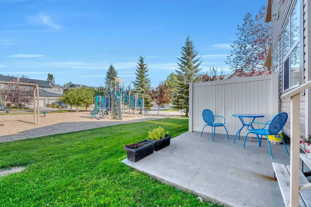 238 Ranch Ridge Meadow Strathmore AB T1P 0A9