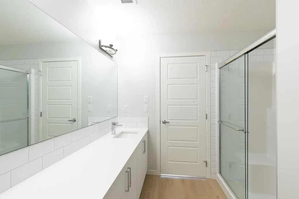 20295 Seton Way SE Calgary AB T3M 3Y9