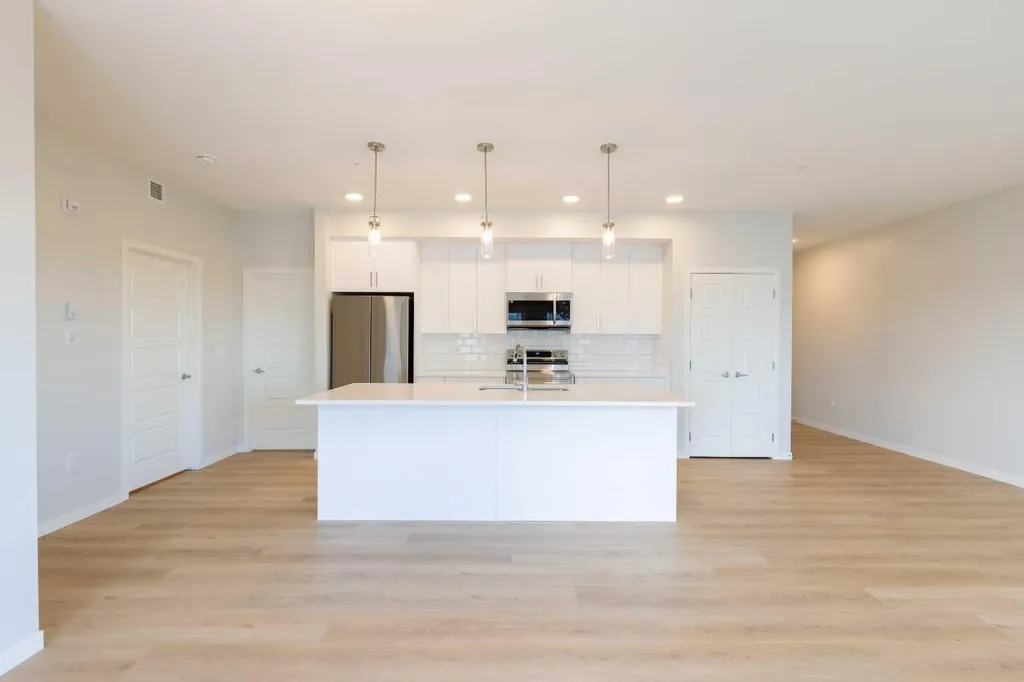 20295 Seton Way SE Calgary AB T3M 3Y9