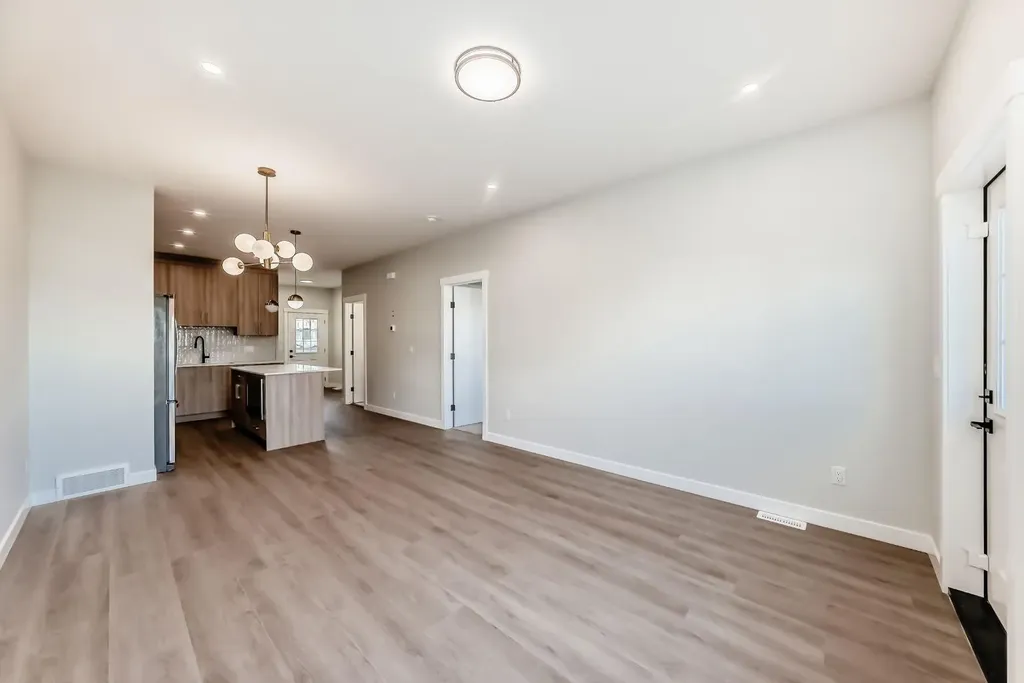 1103 Clover Close Carstairs AB T0M0N0