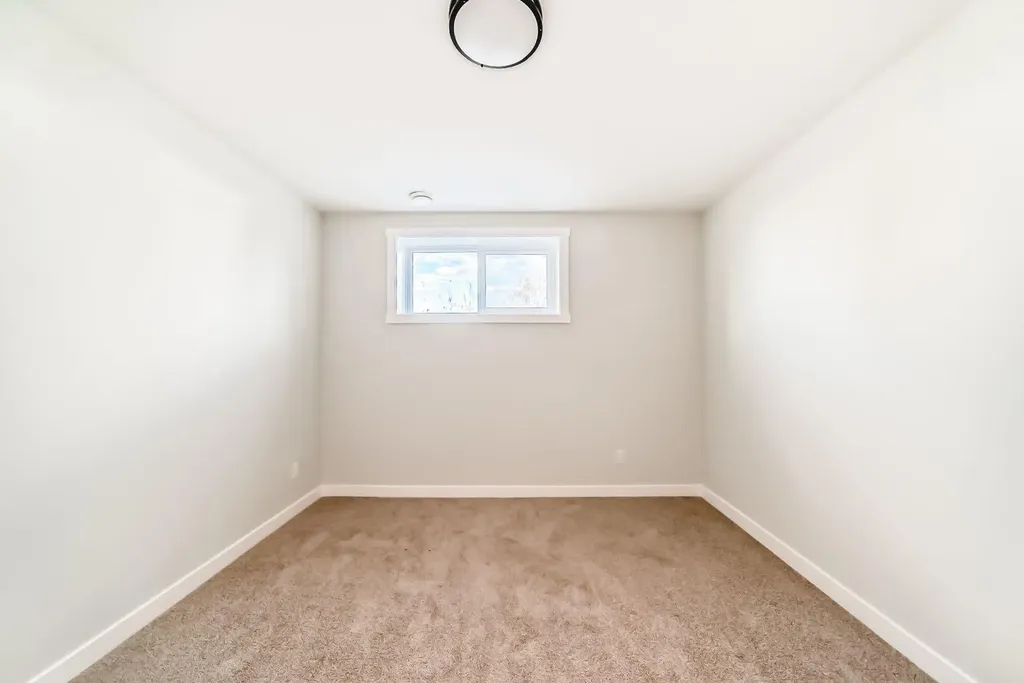 1103 Clover Close Carstairs AB T0M0N0