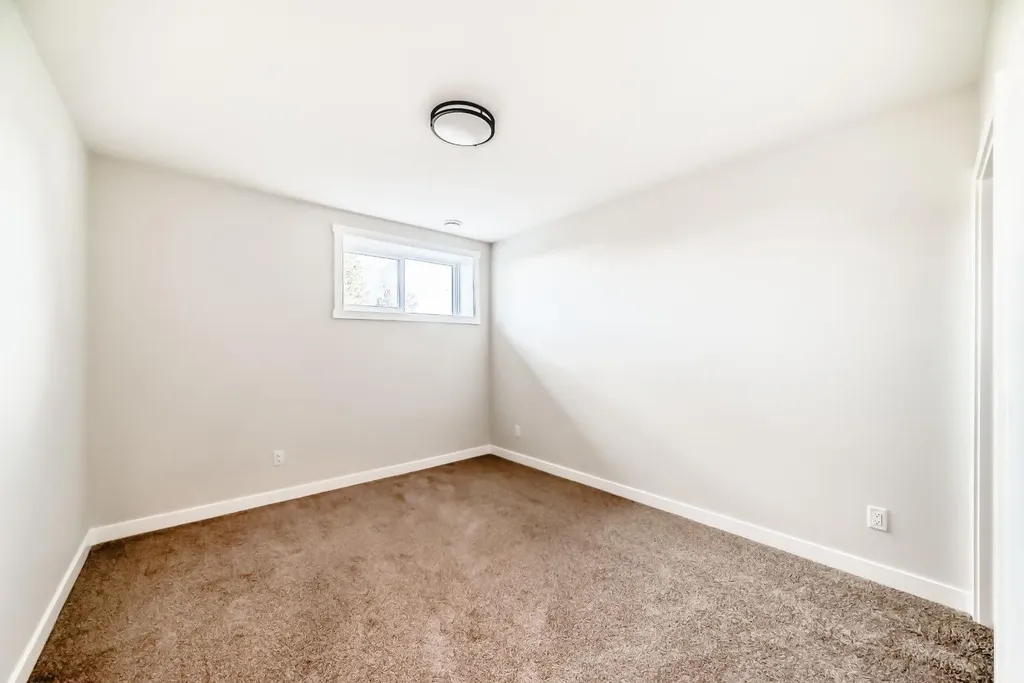 1103 Clover Close Carstairs AB T0M0N0