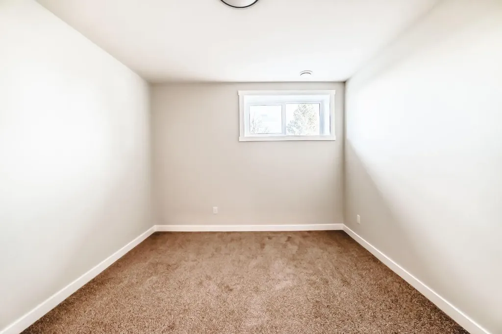 1103 Clover Close Carstairs AB T0M0N0