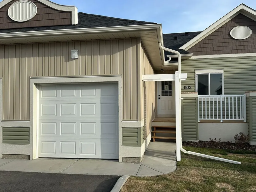 1103 Clover Close Carstairs AB T0M0N0