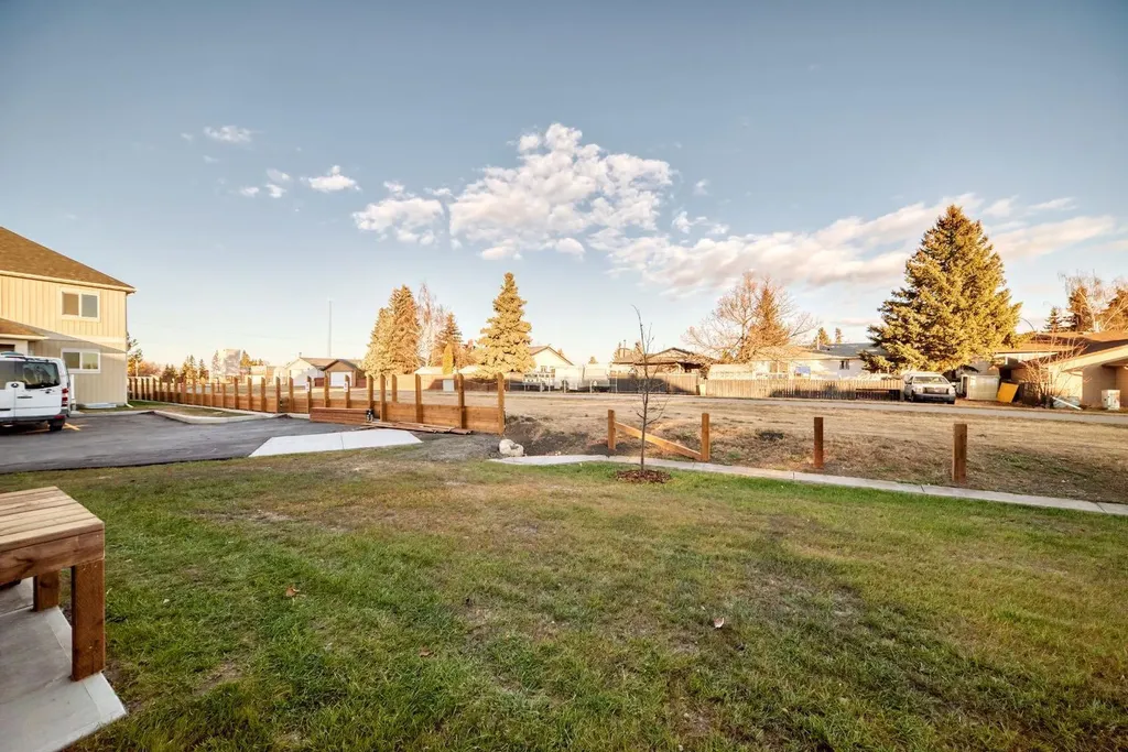 1103 Clover Close Carstairs AB T0M0N0