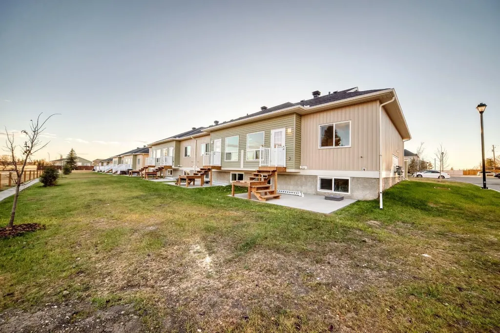 1103 Clover Close Carstairs AB T0M0N0