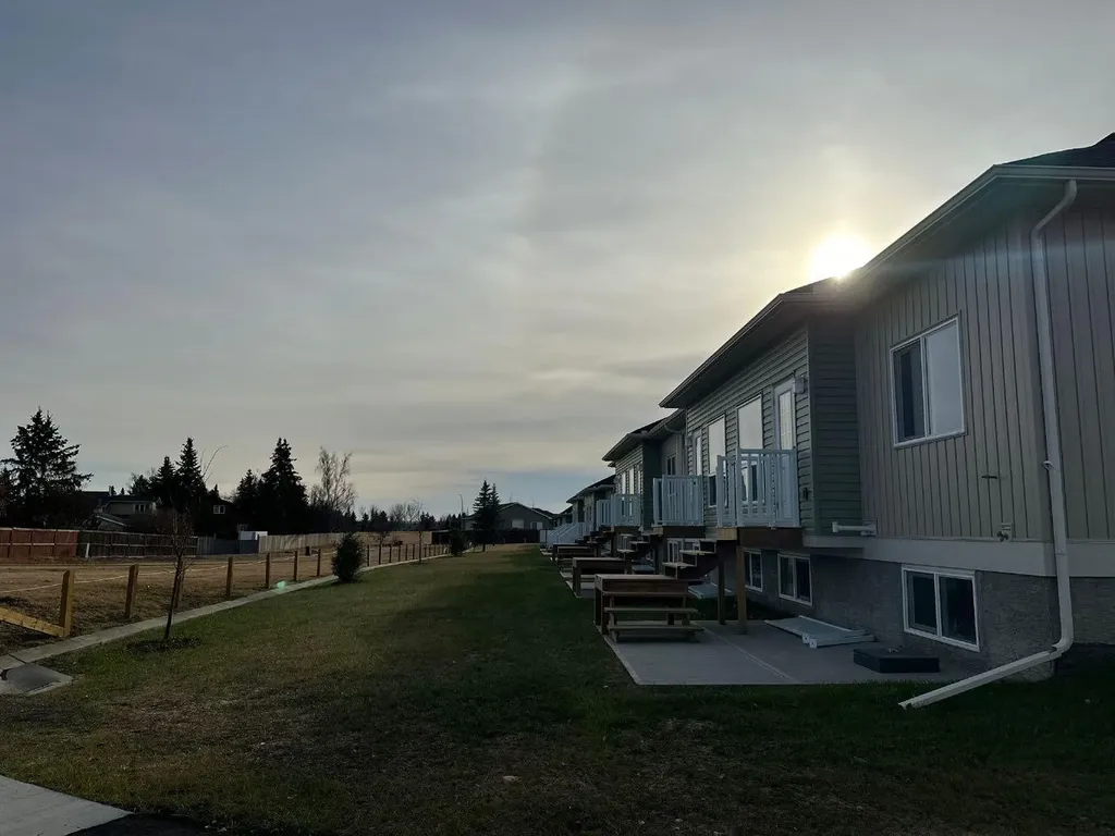 1103 Clover Close Carstairs AB T0M0N0