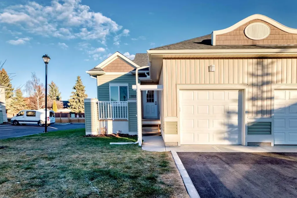 1103 Clover Close Carstairs AB T0M0N0