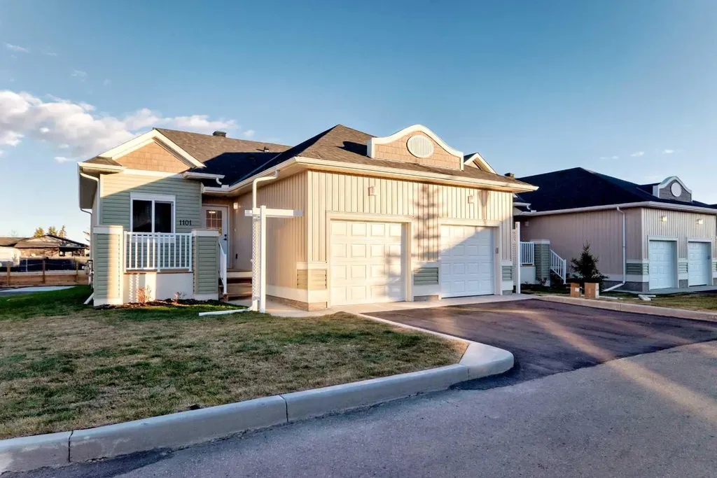 1103 Clover Close Carstairs AB T0M0N0