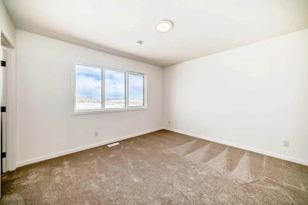 1078 Sawgrass Link NW Airdrie AB T4B5V2