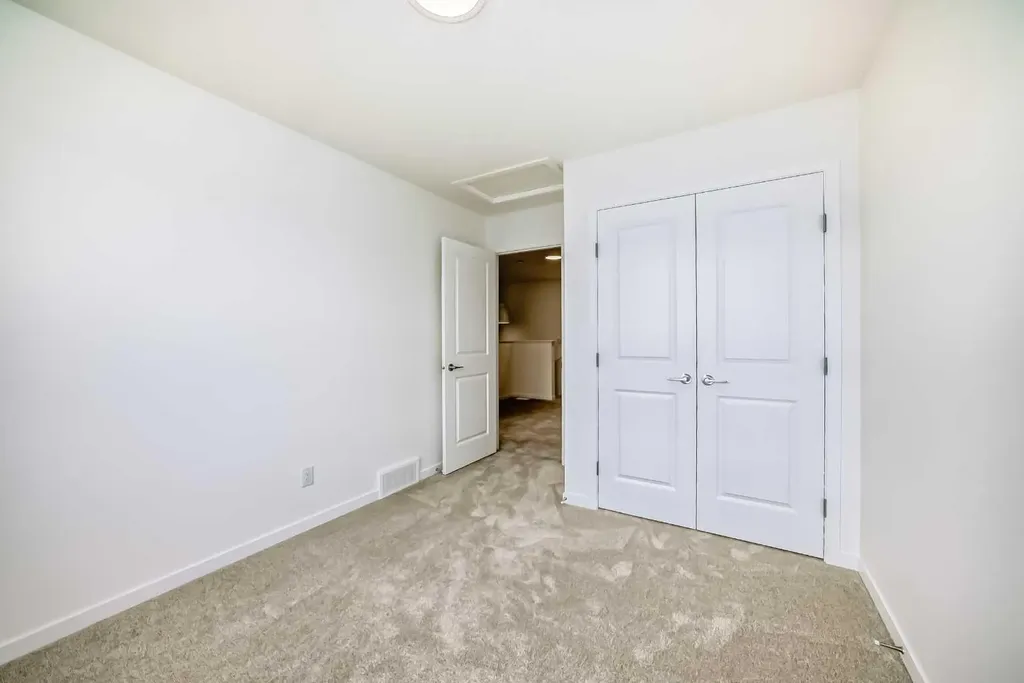 1078 Sawgrass Link NW Airdrie AB T4B5V2