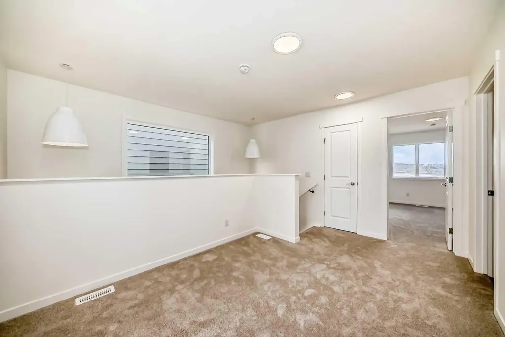 1078 Sawgrass Link NW Airdrie AB T4B5V2