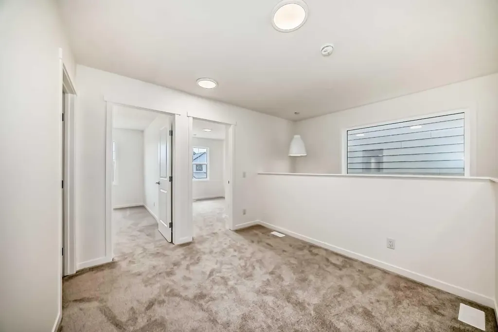 1078 Sawgrass Link NW Airdrie AB T4B5V2