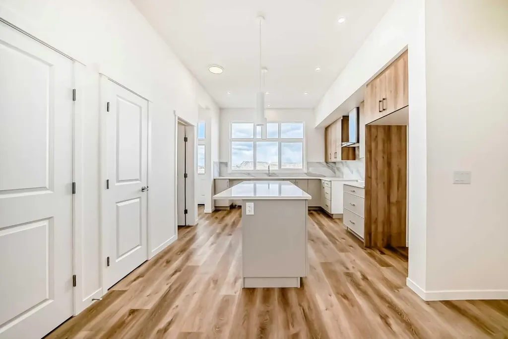 1078 Sawgrass Link NW Airdrie AB T4B5V2