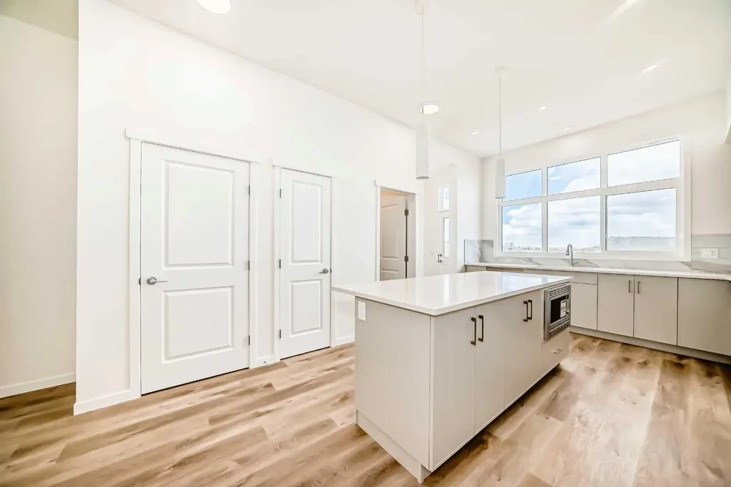 1078 Sawgrass Link NW Airdrie AB T4B5V2
