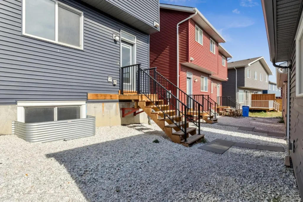 113 Calhoun Common NE Calgary AB T3P 1T2