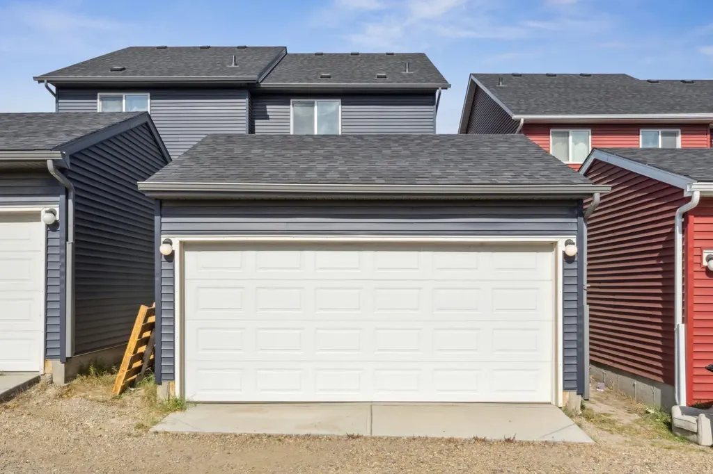 113 Calhoun Common NE Calgary AB T3P 1T2