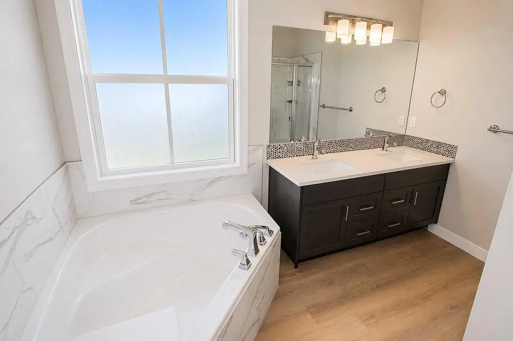 4438 Van Eaton Way Clive AB T0C 0Y0