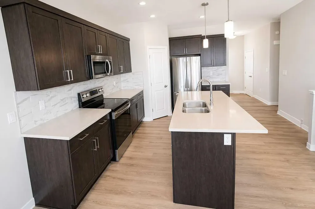 4438 Van Eaton Way Clive AB T0C 0Y0