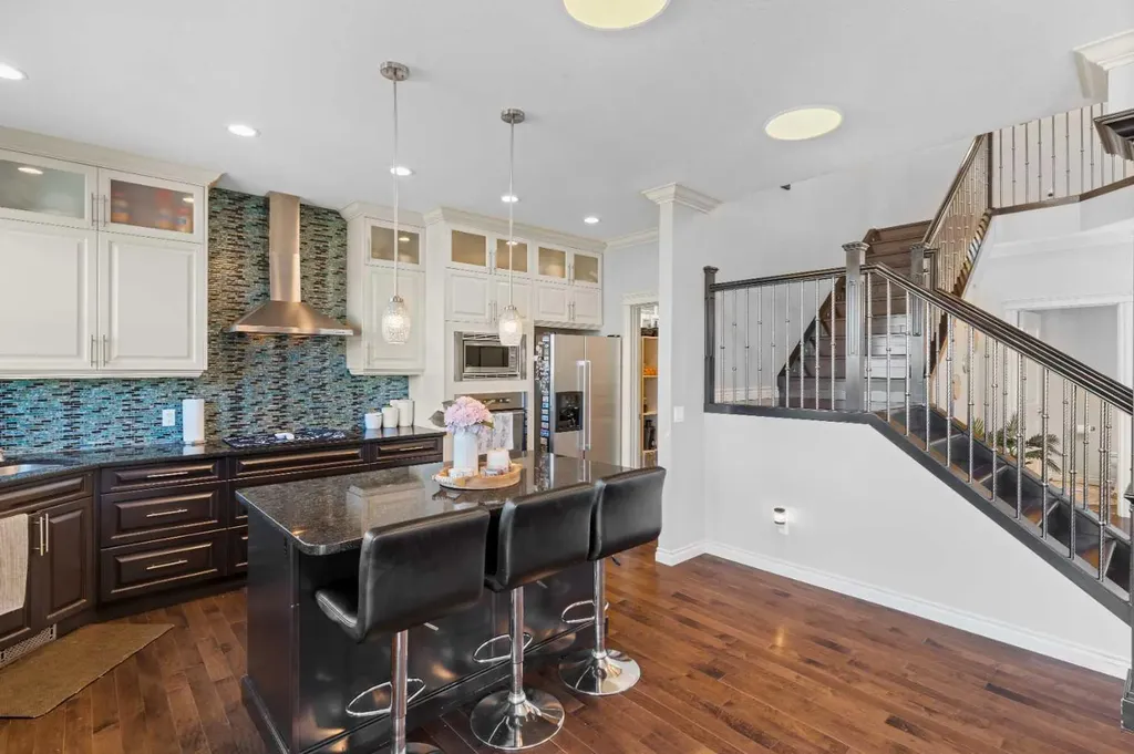 409 Kinniburgh Boulevard Chestermere AB T1X0P4