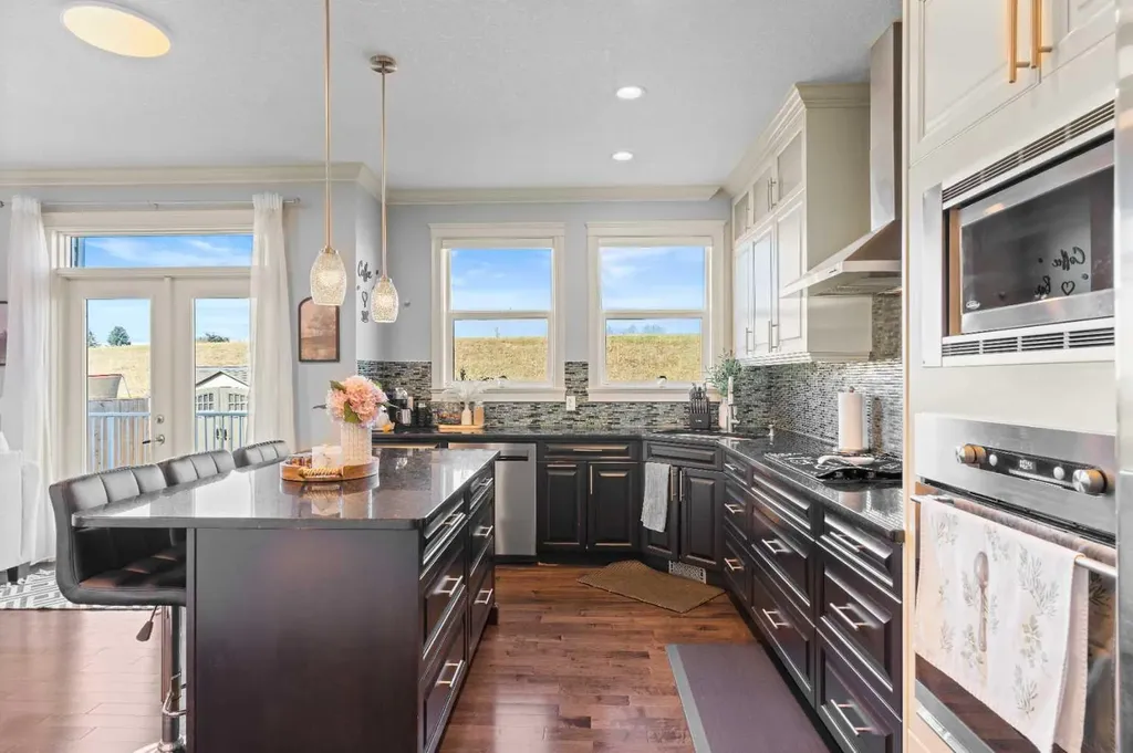 409 Kinniburgh Boulevard Chestermere AB T1X0P4