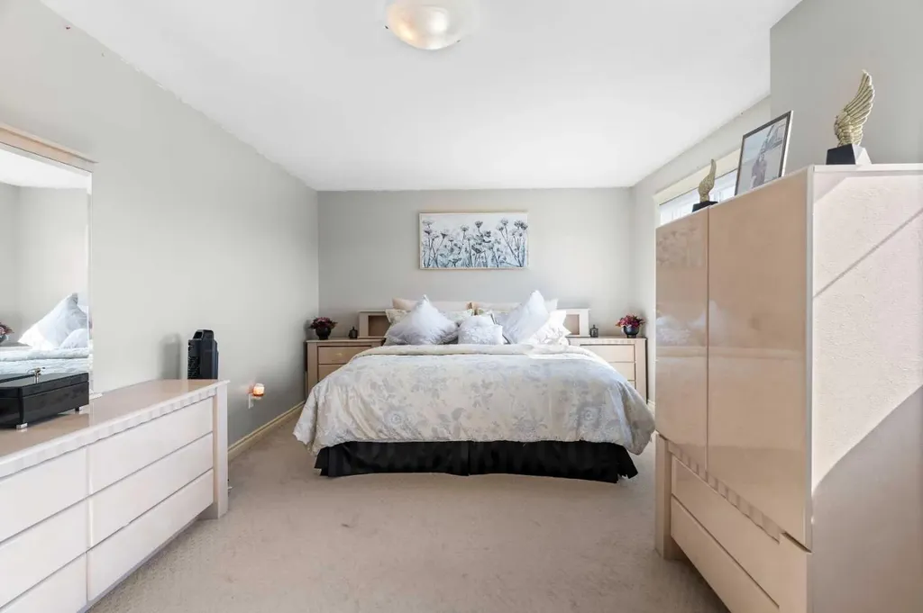 409 Kinniburgh Boulevard Chestermere AB T1X0P4
