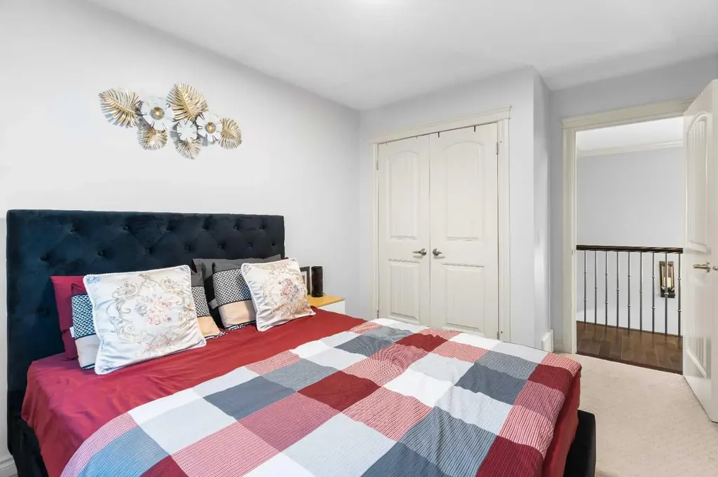 409 Kinniburgh Boulevard Chestermere AB T1X0P4