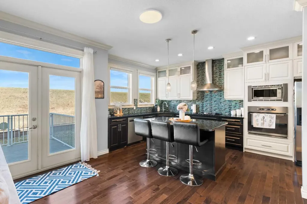 409 Kinniburgh Boulevard Chestermere AB T1X0P4