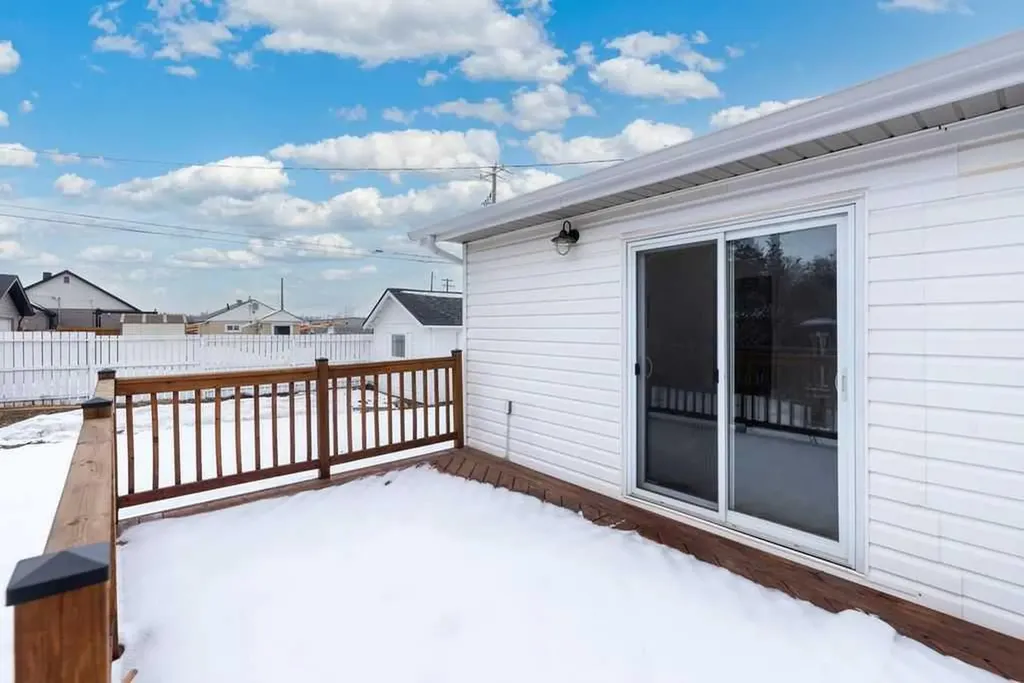 4504 49 Street Lloydminster SK S9V 0L5