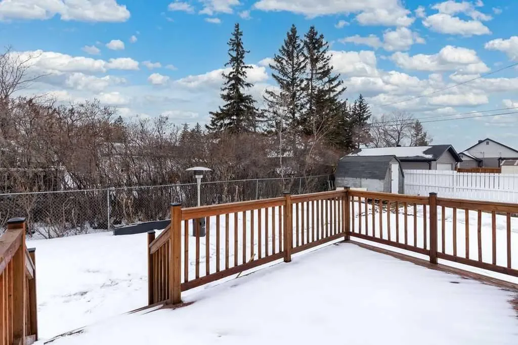 4504 49 Street Lloydminster SK S9V 0L5