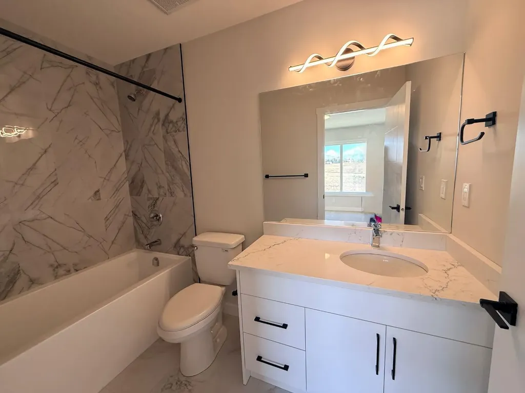 1927 Mccaskill Drive Crossfield AB T0M 0S0